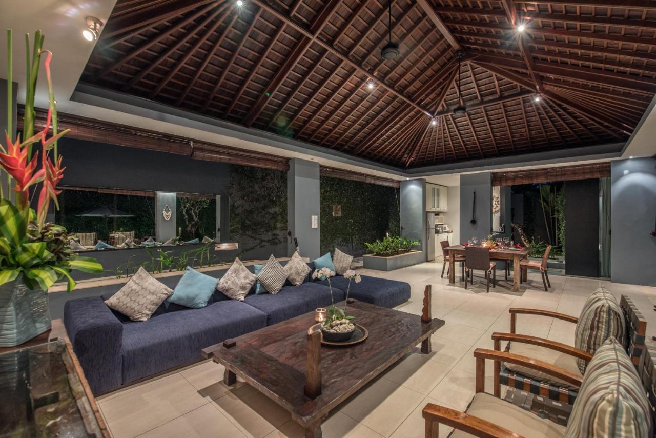 Kembali Villas Seminyak Esterno foto