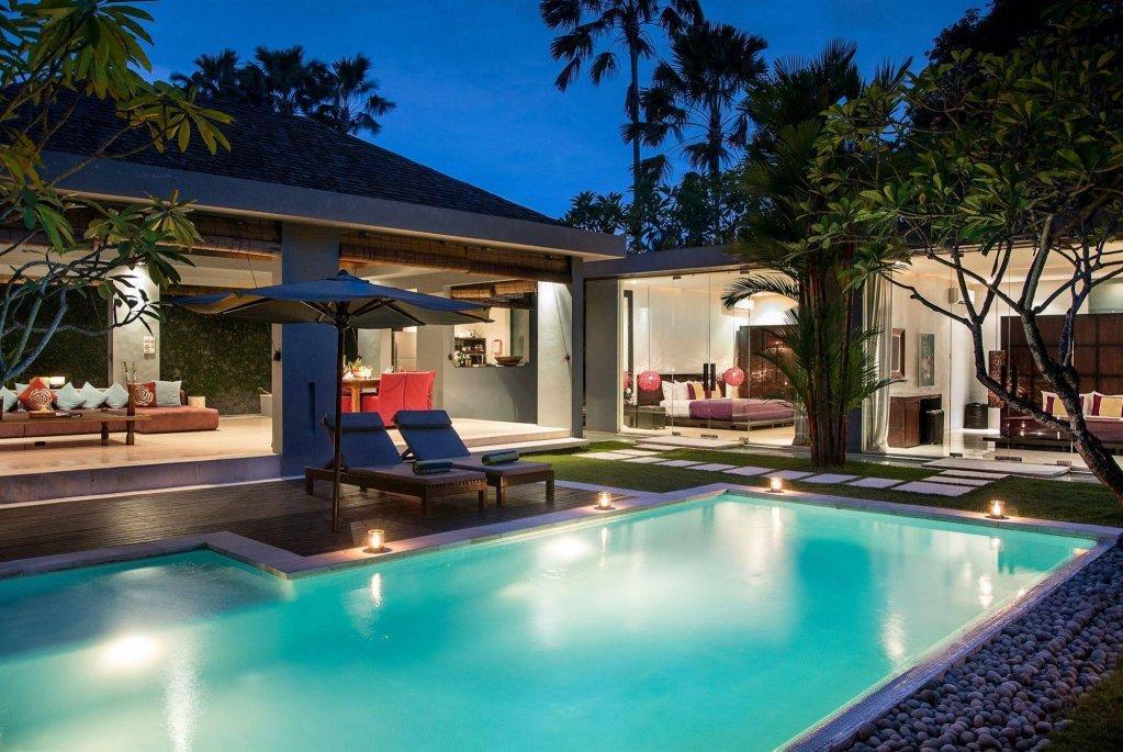 Kembali Villas Seminyak Esterno foto